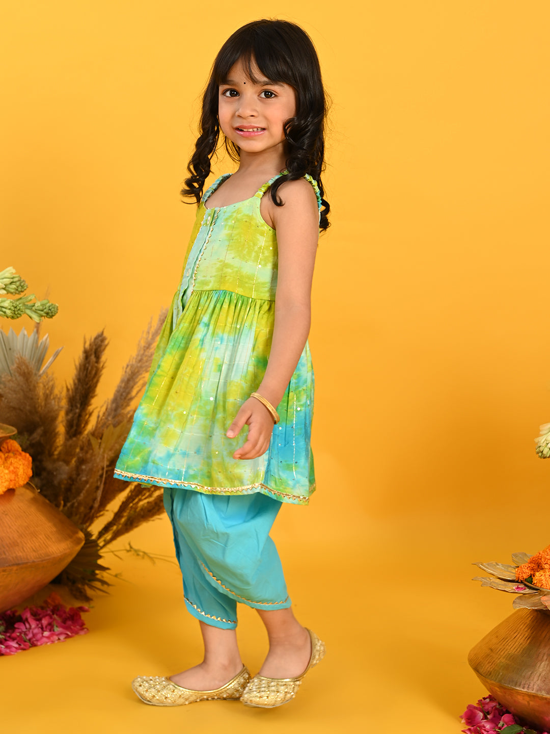 Saka Designs Tie & Dye Blue & Sea Green Jhabla & Dhoti