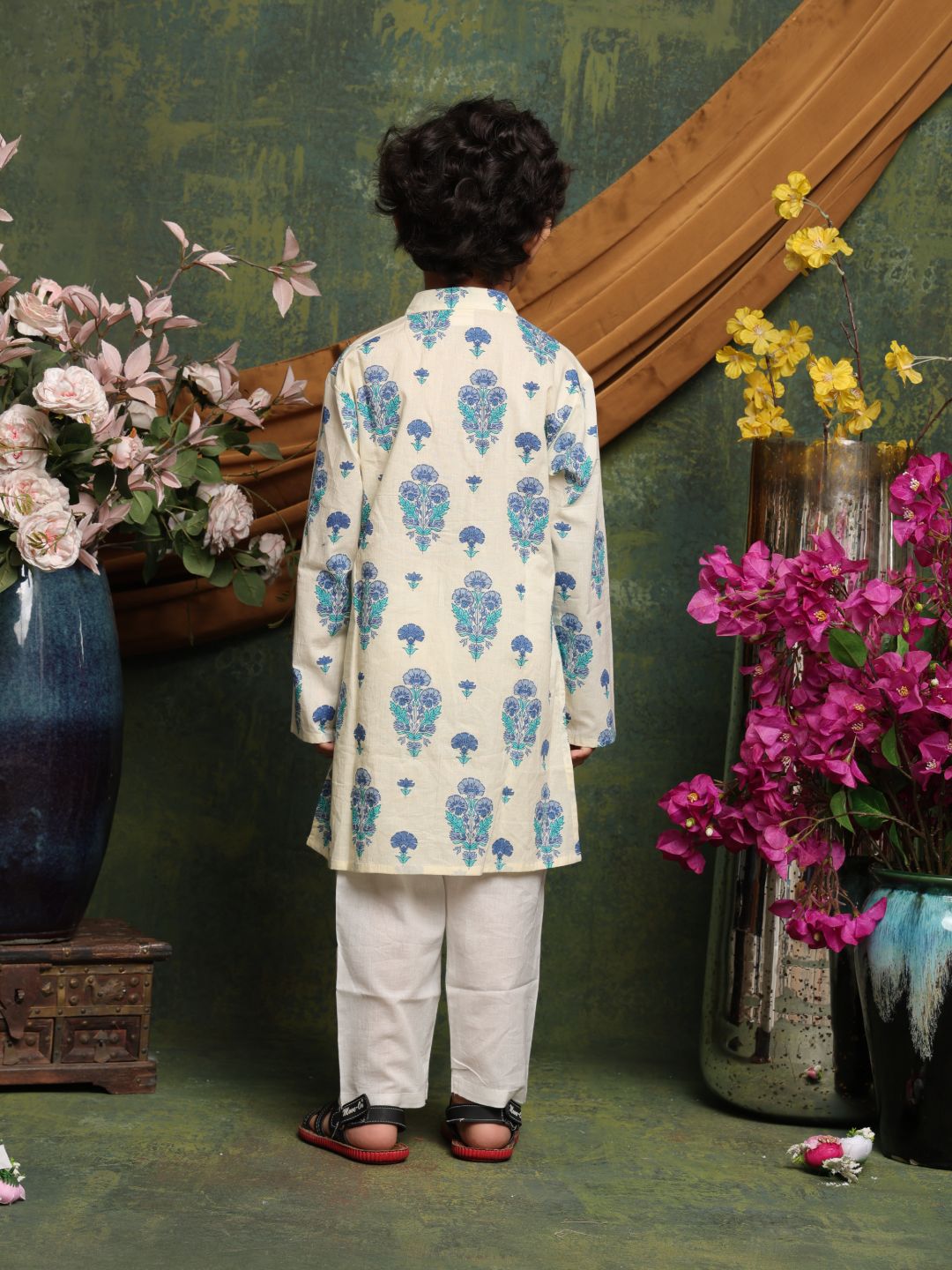 saka-designs-boys-cream-blue-floral-block-printed-cotton-kurta-pyjama-set-ethnic-festive-wear