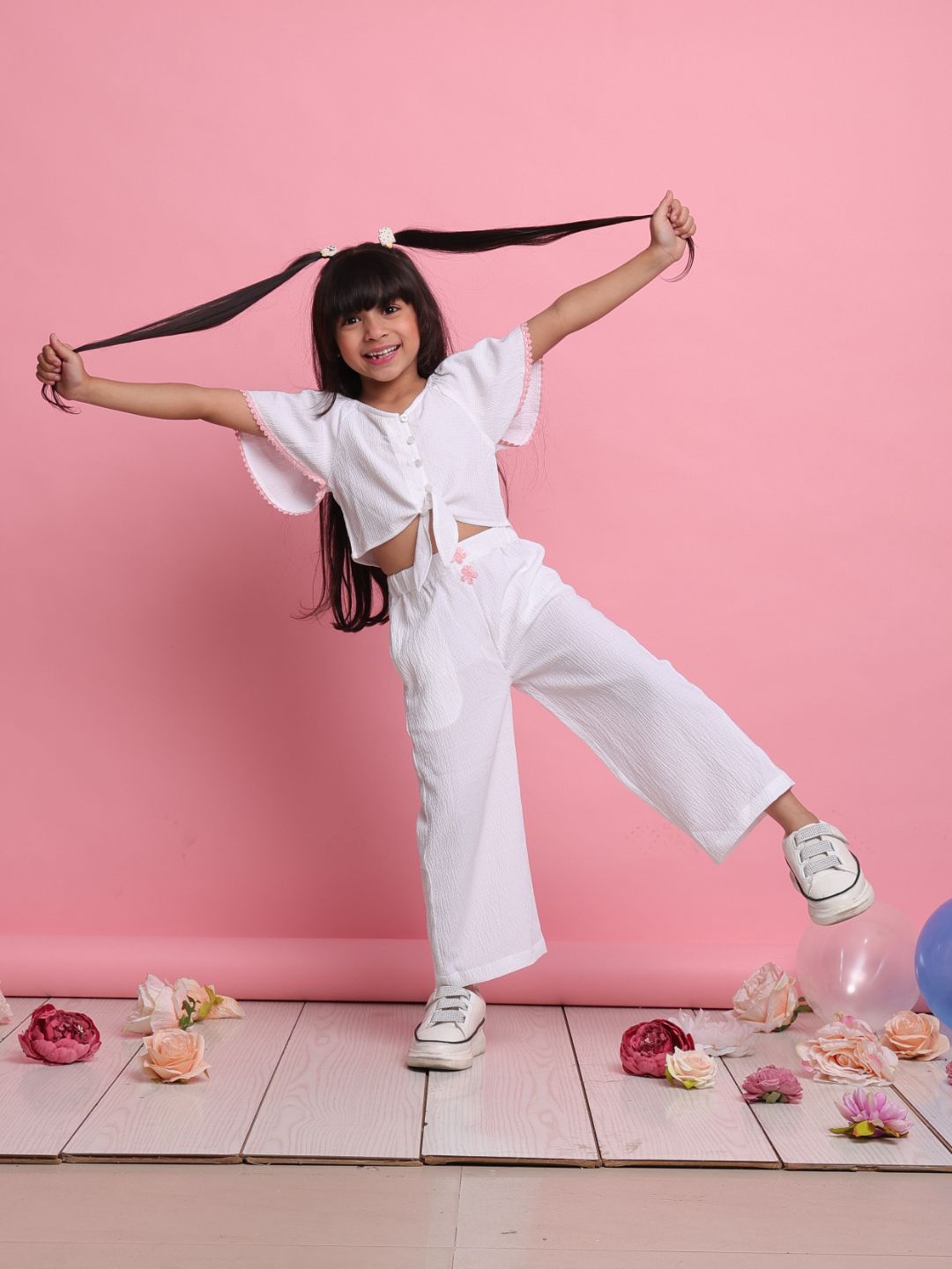 white-girls-co-ord-set-with-flared-sleeve