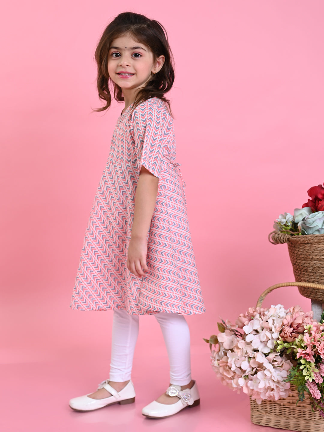 saka-designs-girls-peach-cotton-prinetd-kurta