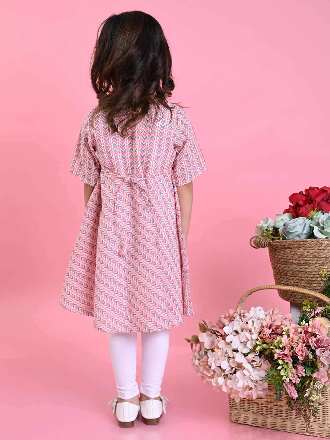 saka-designs-girls-peach-cotton-prinetd-kurta