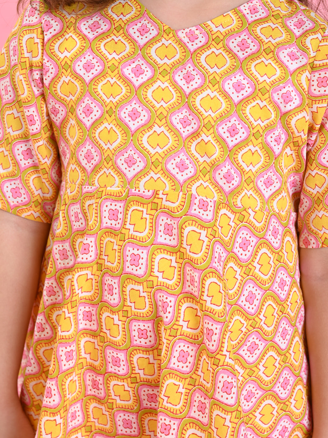 saka-designs-girls-yellow-cotton-prinetd-kurta