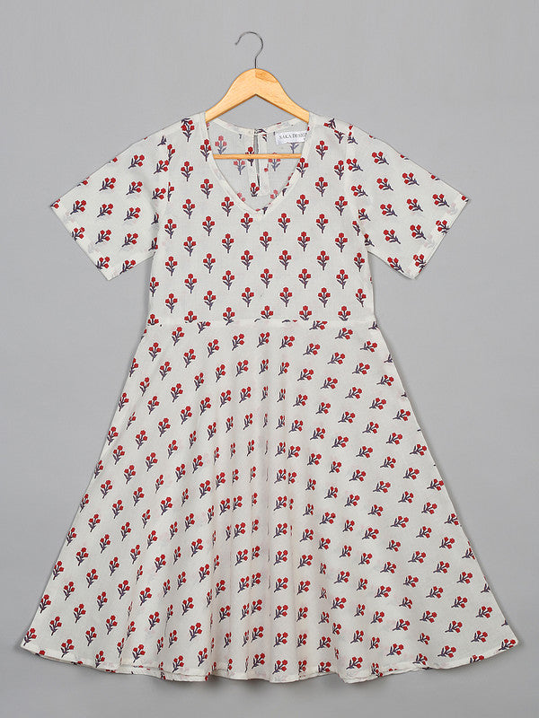 saka-designs-girls-cotton-printed-v-neck-knee-length-half-sleeves-a-line-kurta-off-white