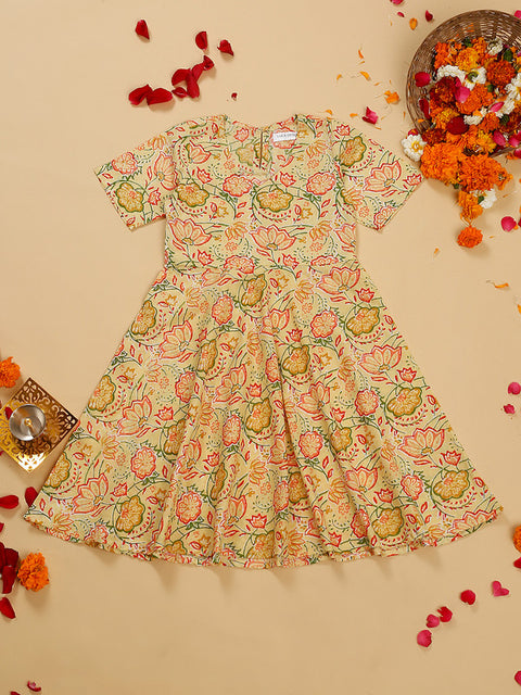 saka-designs-girls-cotton-printed-v-neck-knee-length-half-sleeves-a-line-kurta-green