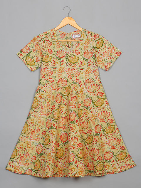 saka-designs-girls-cotton-printed-v-neck-knee-length-half-sleeves-a-line-kurta-green