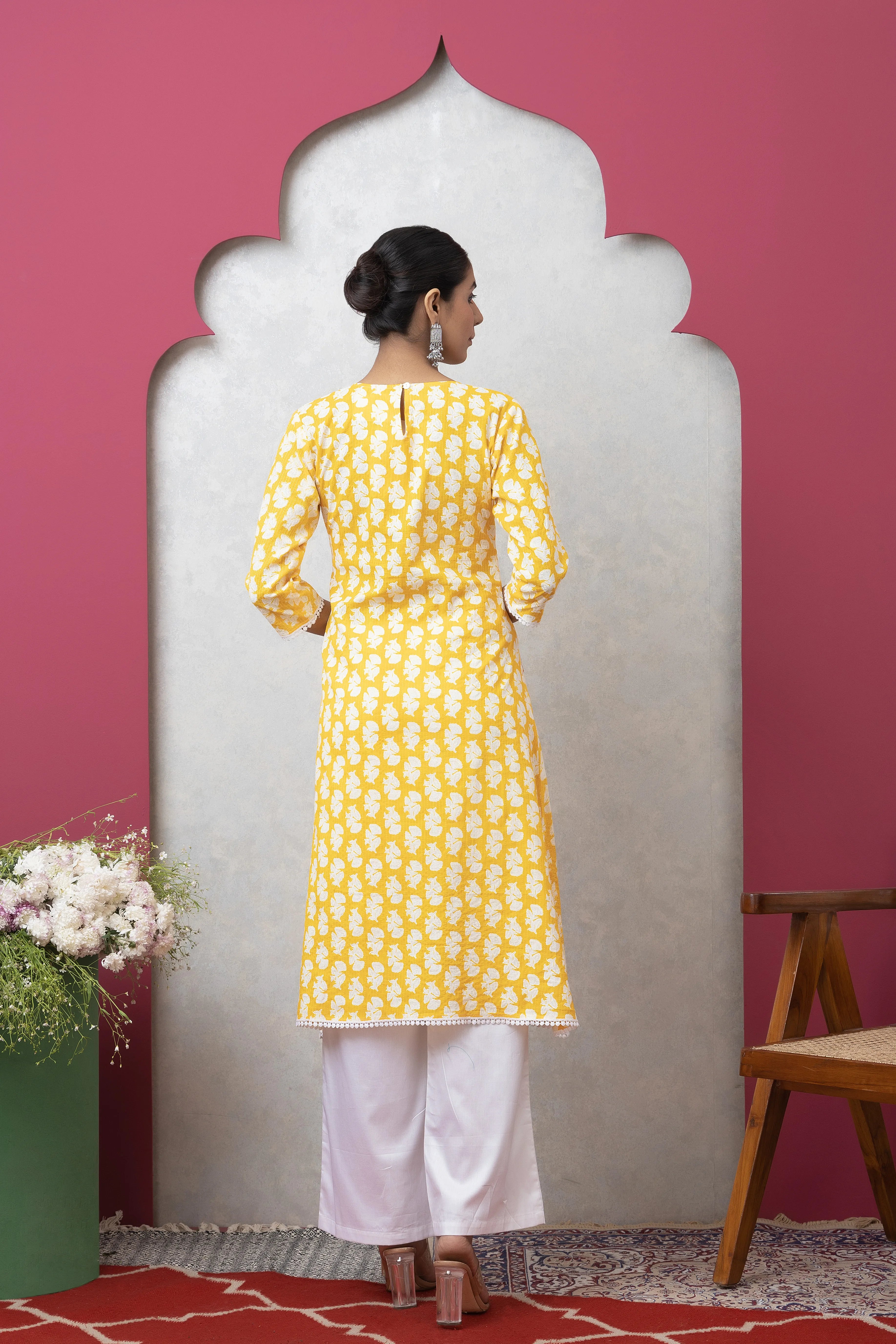 Women's Yellow & White Cotton Printed Kurta