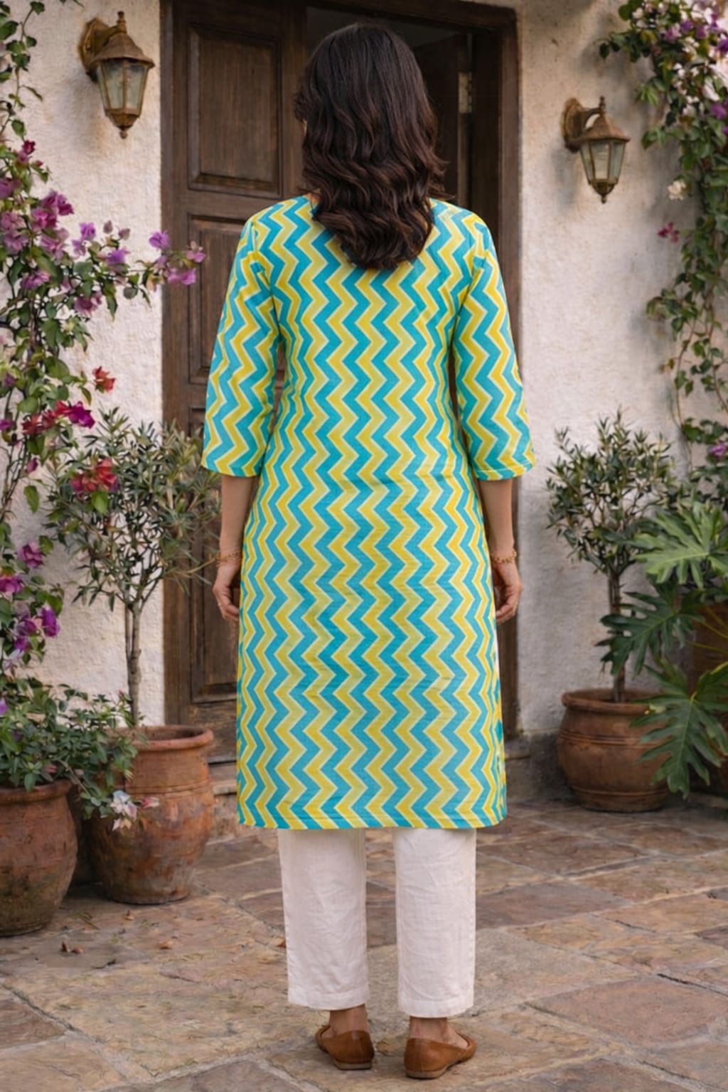 Women 100% Cotton 3/4th sleeves Printed Kurti (Kurti-72)