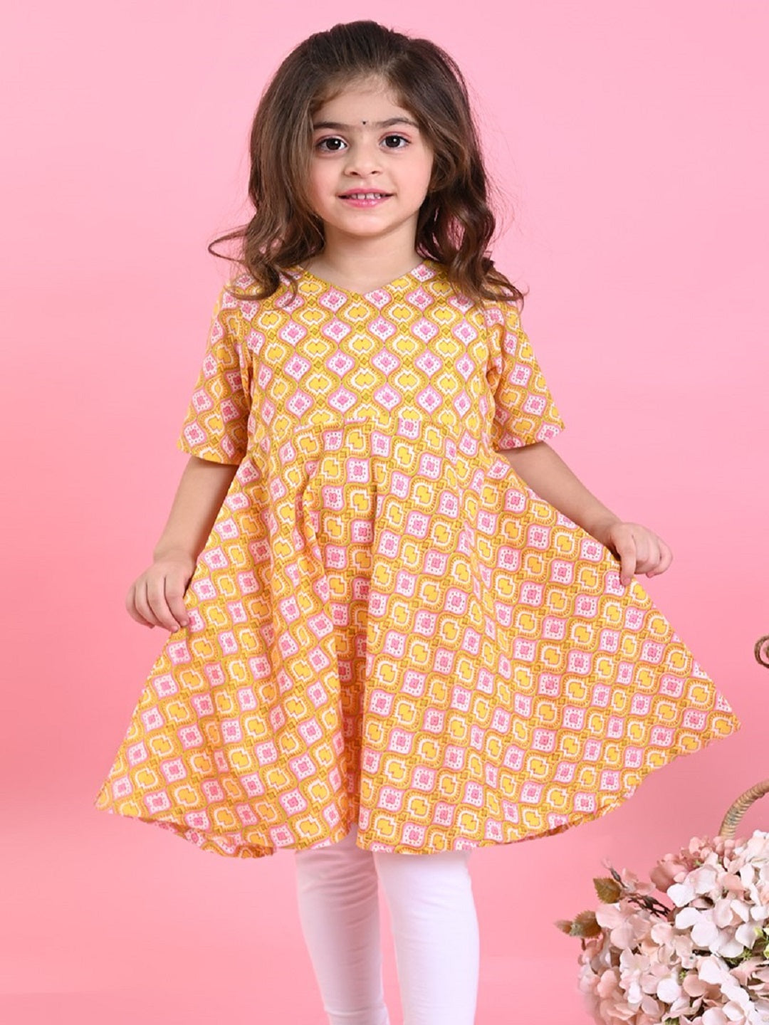 saka-designs-girls-yellow-cotton-prinetd-kurta