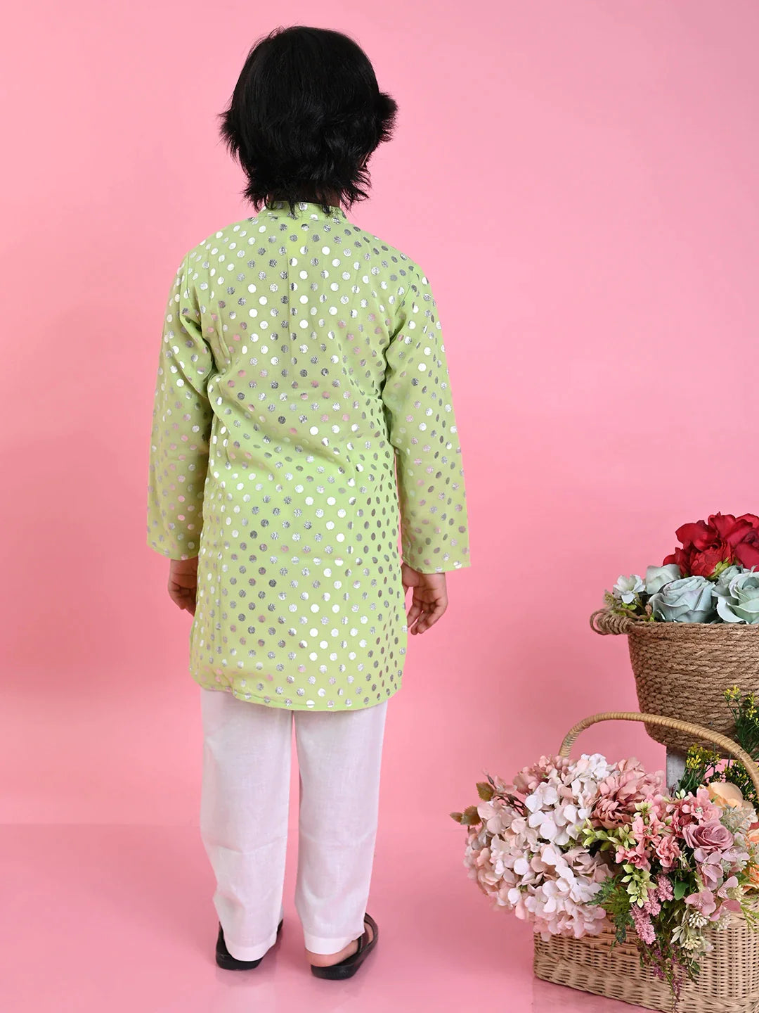 saka-designs-boys-green-printed-kurta-with-white-payjama