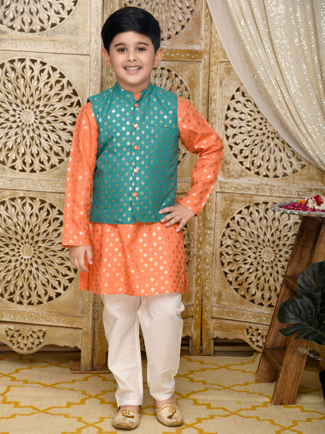 Printed Kurta with Pyjama & Jacket