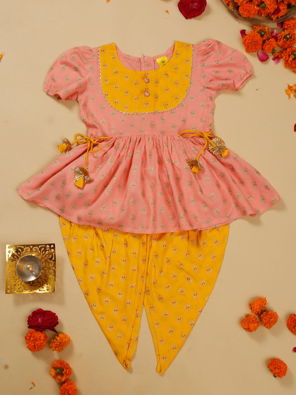 saka-designs-girls-foil-printed-peach-jhabla-with-yellow-dhoti-ensemble