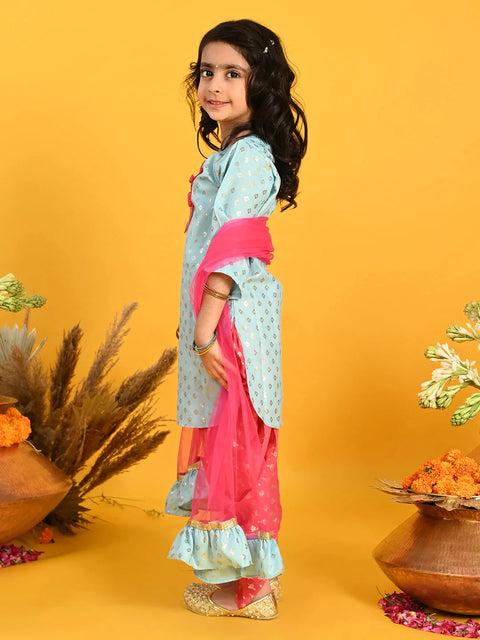 Saka Designs Girls Blue & Pink Printed Kurta Dhoti With Dupatta